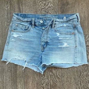 American eagle distressed light wash shorts 4